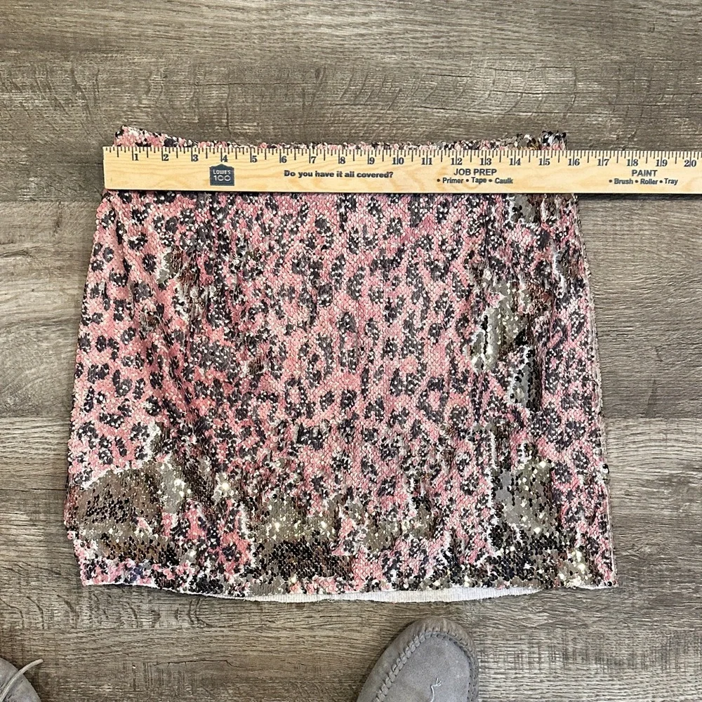 Free People Sequin Leopard Print Mini Skirt Size‎ 8 - Picture 2 of 7